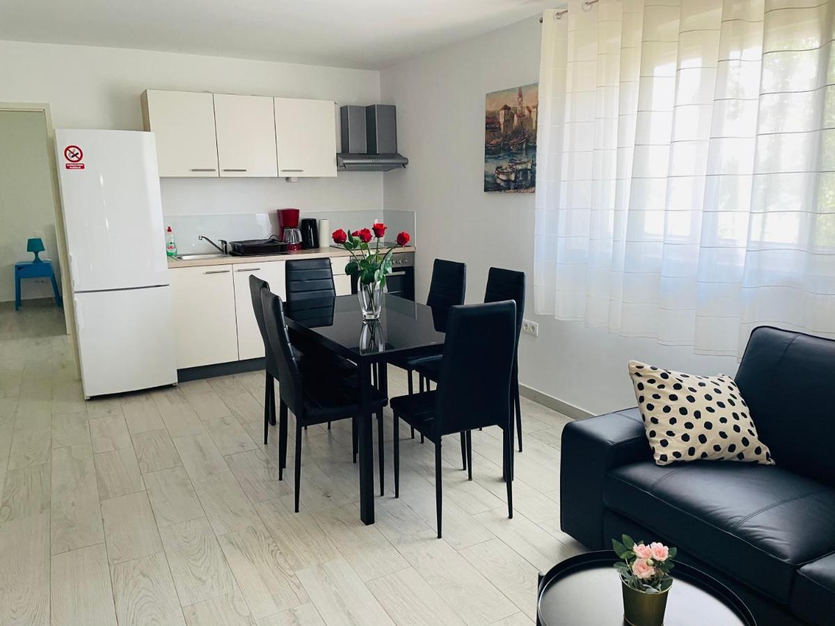 Apartment Paulina Trogir Kültér fotó
